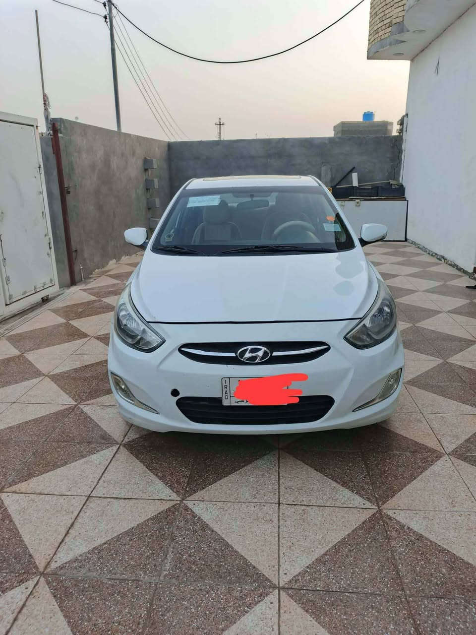 اكسنت 2016 رقم بصره حره تحويل ثاني يوم وارد خليجي مكفولة من الضربه والتبديل والصبغ فول مواصفات 1/1 فتحه سقف كهربائيه شاشه كامره ويلكب كروم عدد 5 تحكم استيرن اشاير بل مرايه حساسات أمامية وخلفية وباقي المواصفات المعروفه السياره جاهزه وجديده محرك 1600 مكينه كير حداديه تبريد مكفولات السعر 90 وبيها مجال للشراي للاستفسار الاتصال على الرقم *********** مكاني ناصريه للبيع او المراوس الشطره, ذي قار
