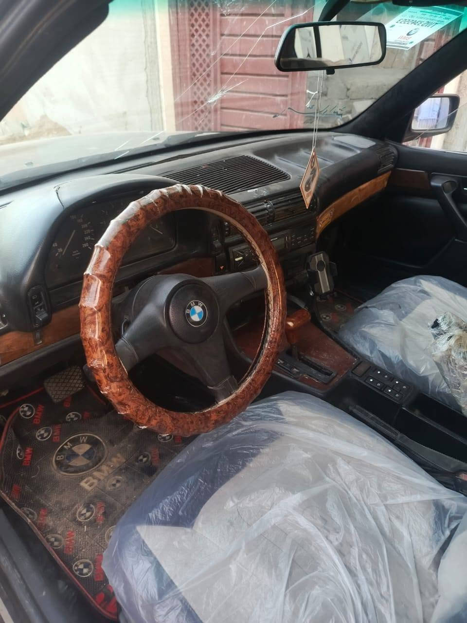 للبيع بيم 735مكينا وكير شرط سياره حلوه طخمها عل نص تايت عل نص سياره مصبوغ جماليه جديد وبعد مامبولشها رقم اخضر نينوئ ترهم مراوس وترهم مقدما شرط تحويل مكان السياره مفرق تلكيف سيارة بلا ضرر شرط كابون مامسجل ***********
