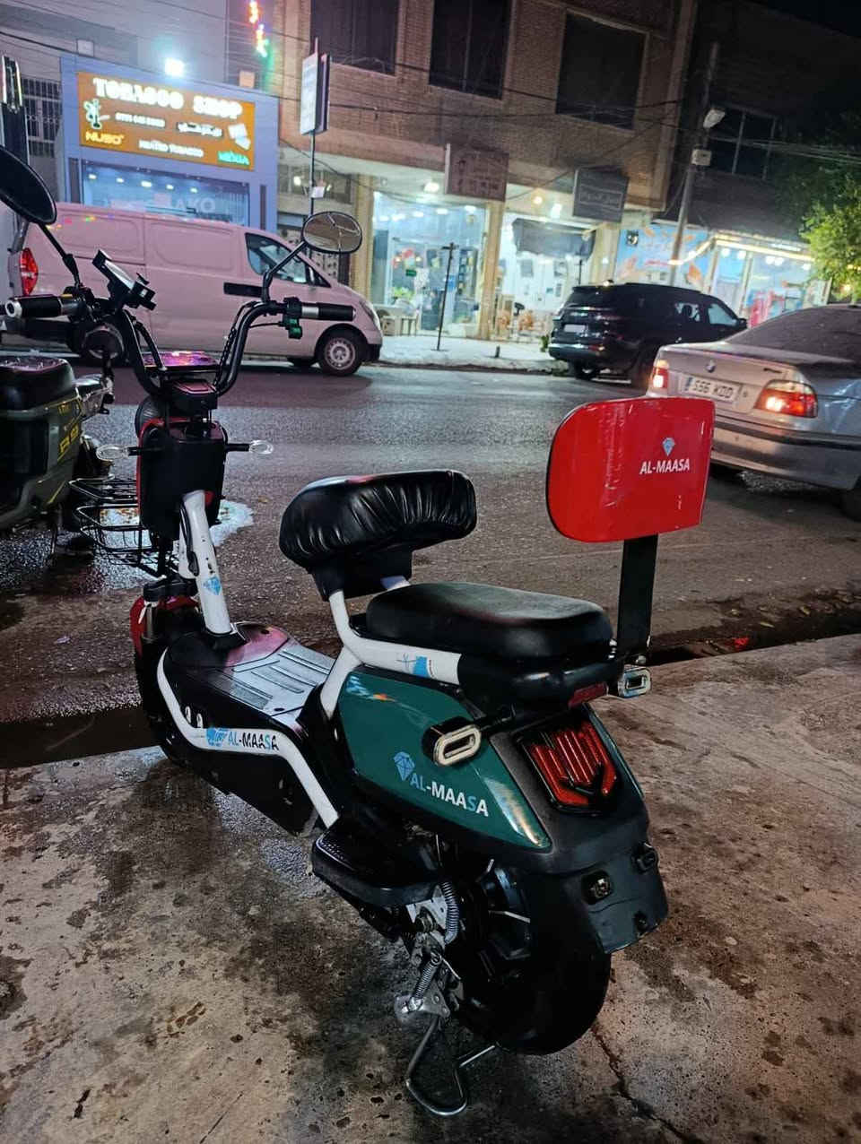ماطور شحن نوعية الماسه حجم 14 مضخم تايرات جديده بطاريات جديد 4 كير بلوتوث مكان اربيل هفلان سعر 230 ومجال 
*********** وتس اب أربيل, العراق
