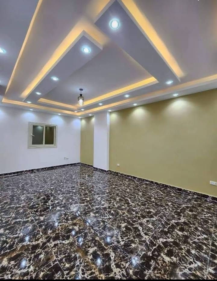 سلام عليكم 
عمل كافة العمال دكورات واصباغ جبس وغيره من الجداري كمثال الثنوي وتقليف الجدران استفسار ***********
