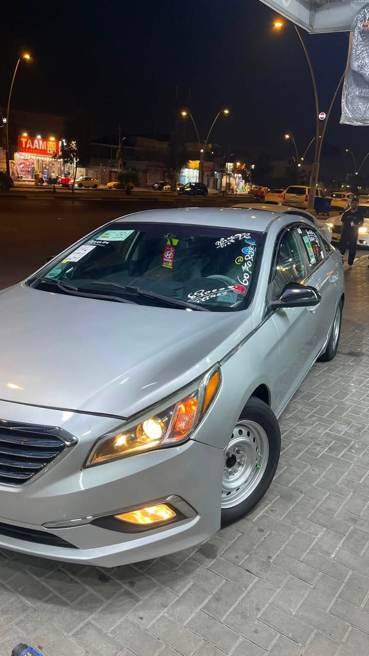 السلام عليكم
سوناتا 15 وارد امريكي ضربتهه طرف بنيد فقط ما مبدله بيهه اي قطعه مبدله مصبوغه احزام اثر جراد 
سنويه منتهيه حره صايره سنويه ضايعه مسوي بيهه بلاغ تستلم سنويه مني و انا احولك
تحكم ستيرن 
شاشه أندرويد 
كامرا خلفيه 
مثبت سرعه 
مكينه 2.4 gdi بدون دوانز ابددد بانزين عادي شرط 
سياره كلش نضيفه 
كهربائيات كلهن شغالات 
تبريد ثلج 
بيهه ويلكب موجود  مالتهه او تريد رنك
السعرر 95 ورقه بيهه مجال كلشش قليل حك الجيه 
الهاتف / ***********
