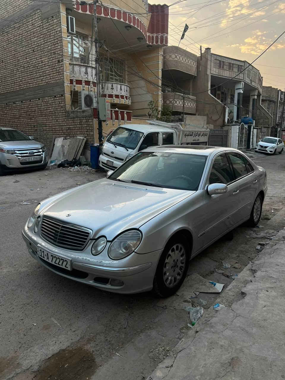 السلام عليكم 211 موديل 2002 للبيع بدون صبغ بدون بارد السياره كلين بيهه جراد بصفحه وحده موضحه بالصور السياره بأسمي تحويل ثاني يوم رقم بغداد انكليزي مهزوزه وكامله سعرها 90 مكاني بغداد البلديات 
***********

