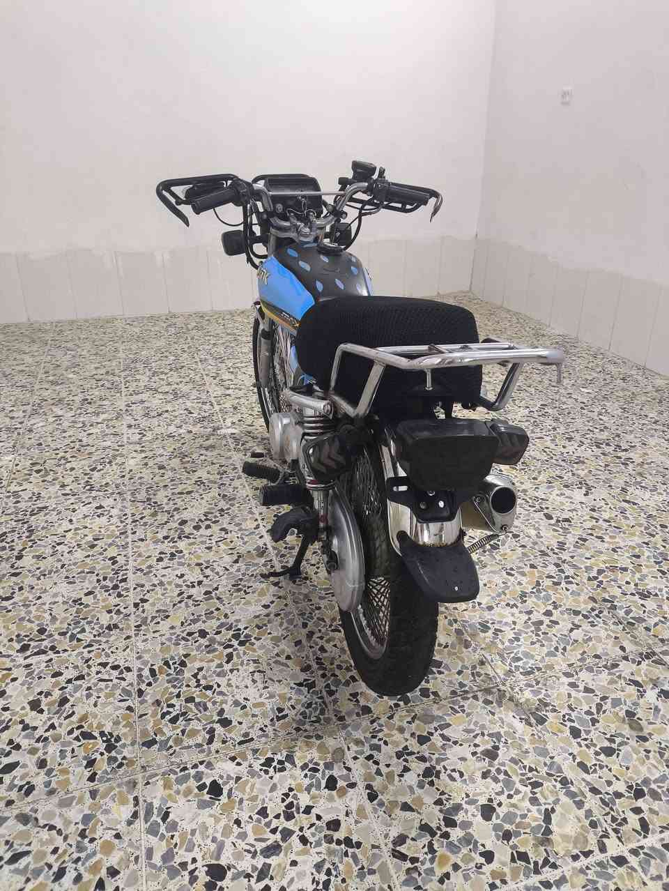 يالله دراجه تايكر موديل2023للبيع السعر550وبي مجال  محرك ما ممدود عليه صبانه المكان الرمادي جزيره البذياب هاذ رقمي للتواصل ***********مو شراي لا تعبني ولا اتعبك
