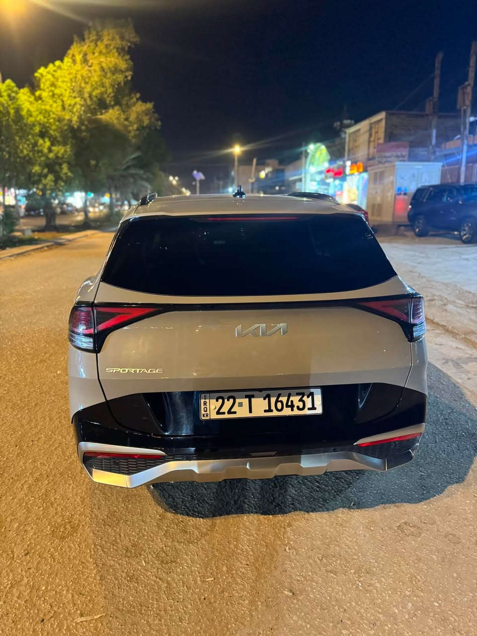 السلام عليكم كيا سبورتج Xpro
موديل 2023 
فووول مواصفات 
ضررها كما موضح بالصورة 
ماشية 25 ميل 
المواصفات :
1_فتحة سقف بانوراما 
2_بصمة تشغيل عن بعد 
3_شاشة متصلة 
4_اوتو هولد 
5_اربع وضعيات قيادة smart __Sport_Normal
6_فور ويل 4❌4
7_نظام نزول منحدرات 
8_كراسي كهرباء 
9_كشنات خزن ميموري 
10_صندوق كهرباء 
11_كشنات جلد  ف
12تدفئة ستيرن و كشنات الامامية
وبعد بيها مواصفات 

السعر :218$ مجالها بسيط 
العنوان بابل/ الحله مركز المدينه 

***********
