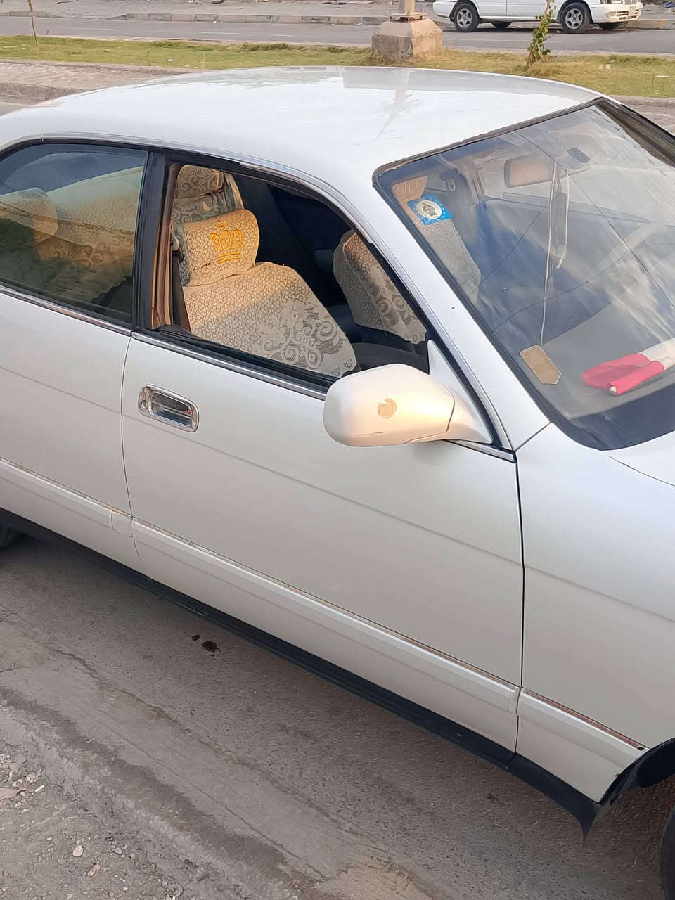 سلام عليكم بطه فصل للبيع موديل 1993 رقم انبار مشروع وطني باسمي@ تحويل ثاني يوم مكفوله من الكص ونقل الجثه والعيب الشرعي محرك وكير ثنين ونص بلكارتون شاصي مكفول حداديه جديده طخم تاير ويلكب اصلي تبريد ثلج كهربائيات كله شغاله العنوان واسط السعر 58 بيه مجال قليل هذه رقم الموبايل ***********
