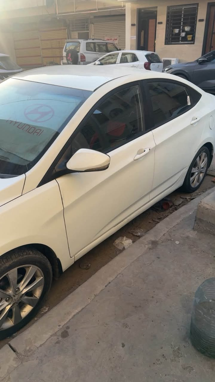اكسنت موديل13 مكينه 1600 رقم بغداد باسمي

دوشمه كشنات كامره اشاره بل مري تحكم ستيرن 

تبريد ثلج منظومه مي جديده كير ومكينه خير من الله 

السعر 87 

مكاني بغداد الاعظميه ***********
