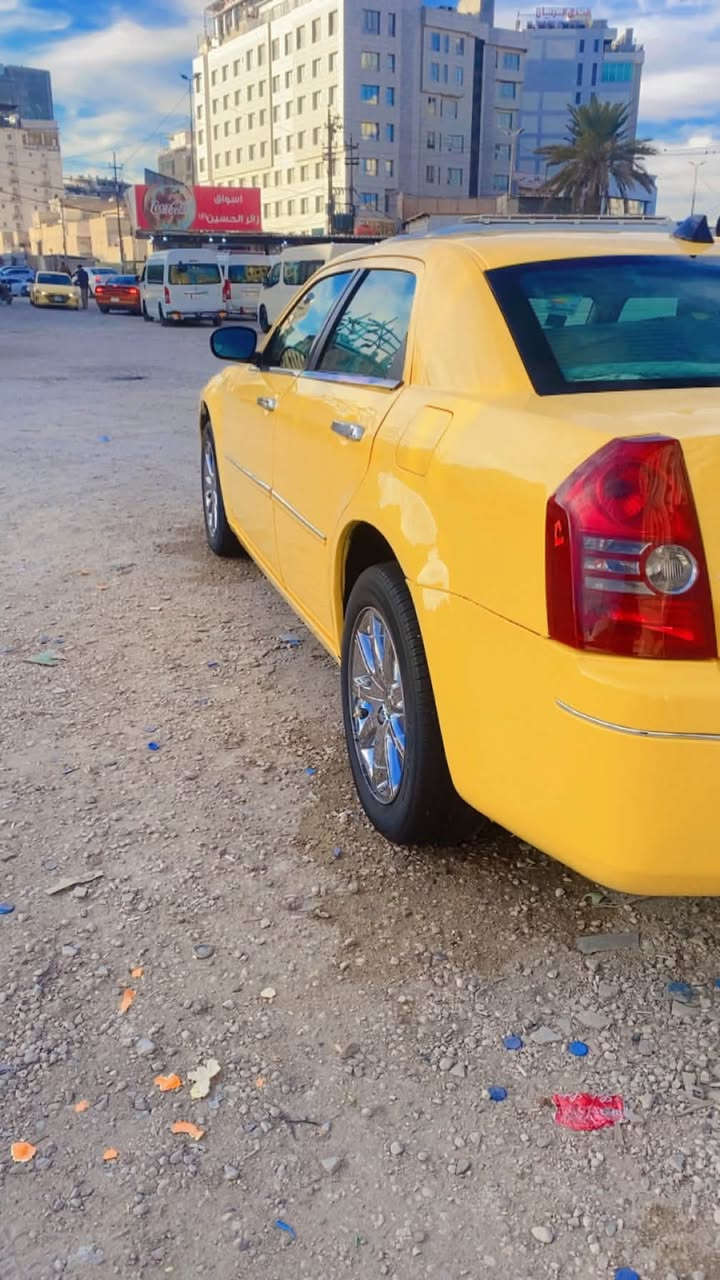 االسلام عليكم 
وبامه 210 اصل 
بغداد بسمي السنويه 
مكينه كير اكسن حداديه إماميه خلفيه تايرات جدد وياله كروم حجم ١٨ 
تبريد ثلج كهربائيات شغاله كلهن داخل جديد  كشنات كهربائي 
السعر 100 بشده بيع فقط يدون مراوس 
هاذا رقمي ‭***********‬
