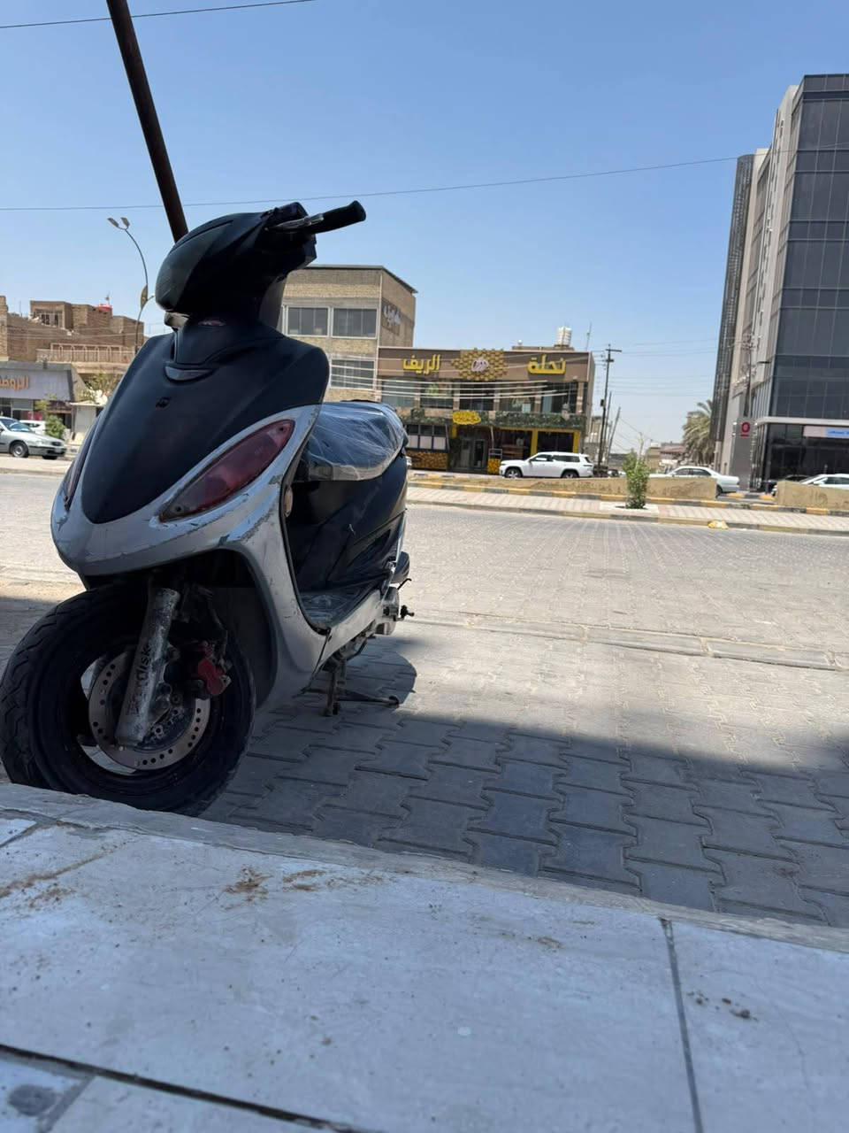 سلام عليكم دراجه كامكو جي فور البيع
دراجه صاطره محركه ما مفتوح يعني تاخذه بيدك تفتحه  
ابيعلك كوم حديد السعر ب225وبيهه مجال العنوان نجف شارع المطار قرب الحرفين متواجد خاص او عل خط وتساب هم ***********
