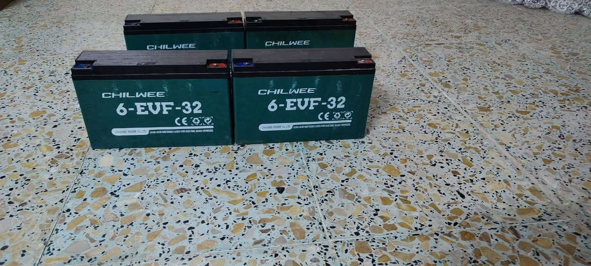 سلام عليكم ورحمة الله وبركاته البيع بطاريات 32 امبير عل فحص عدد 4  سعر 100  وابيهن مجال الطيبين مكاني فلوجه *********** كورك  وبي وتساب
