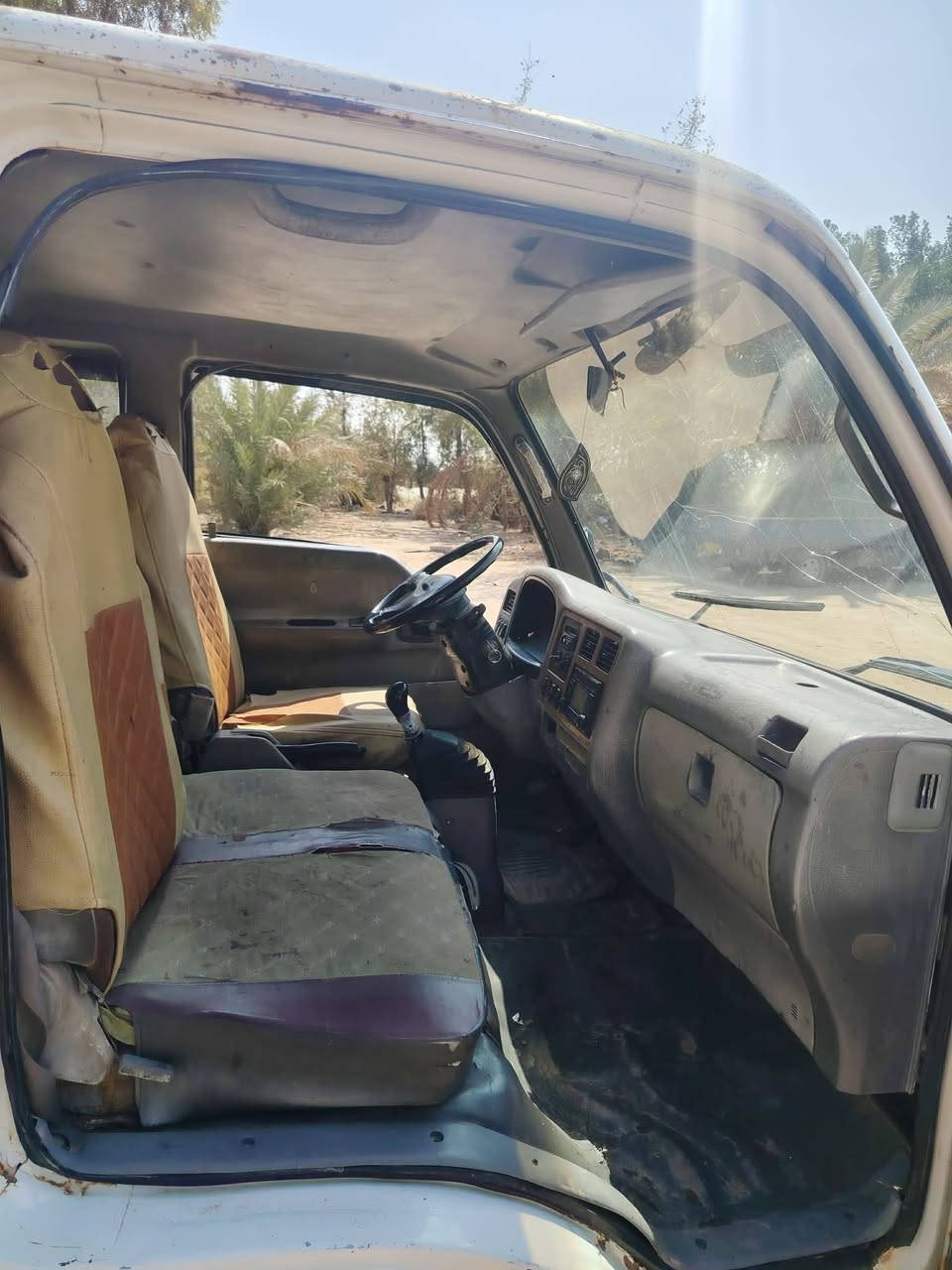 سلام عليكم كيه فونتيره موديل 97 للبيع بلاديه جاهزه مكينه وكير وشاصي مكفولة كهربائيات شغاله رون كيلو متر رقم بابل اصفر استفسار اتصل ***********
