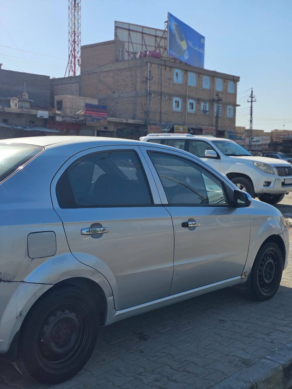 سلام عليكم افيو موديل٢٠١٣ محرك مسكر حداديه جديدة تخم تاير جديد مكينه خير من الله تبريد شغال كفاله عامه سياره بسمي مداور ثاني يوم سياره مال جناي السعر ٦٥ وبيه مكاني نجف /***********
