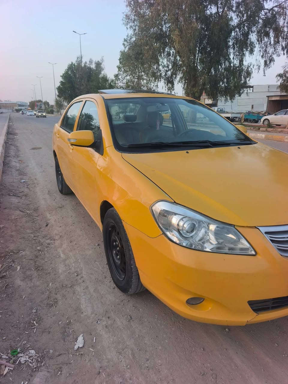 BYD G3 2013
رقم بغداد🚖 باسمي مصفره هيئه وغرامات سياره جاهزه
كير عادي 👍🏻 مكينه وكير مكفولات  كهربائيات كلها شغاله
 فول مواصفات بصمه وفتحه وتحكمات واشاير بالمري وحساسات ونظام بريك ABS وبصمات بالبيبان لايتات عدسات زنون  للبيع سعرها 50 💵 🚕 📢  عنواني الديوانية وبيها مجال 
للاستفسار اتصل  على الارقام :
***********
***********

