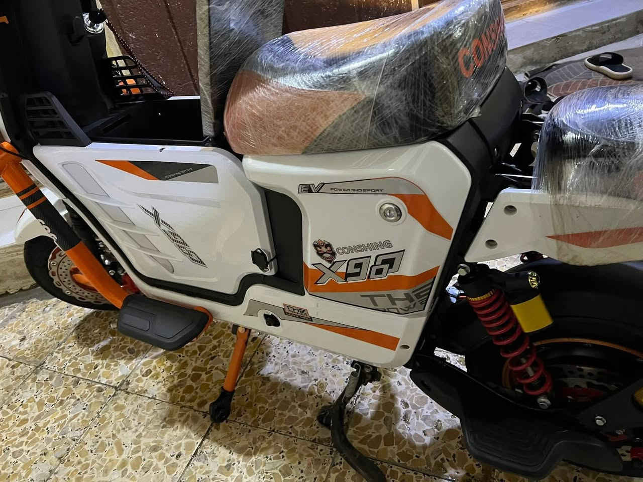 سلام عليكم دراجه شحن نوع X900  سعر 450 بيهه مجال عنوان البصره  حي الحسين رقمي ***********
