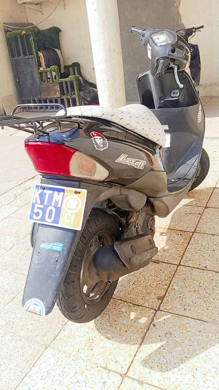 ساسوكي جنطه للبيع وكيل مامفتوحه دراجة نضيفه ماعوزها شي كهربائياتها شغاله سلف هندر سعر 450 بيها مجال المكان المجر الكبير اتصل ***********
