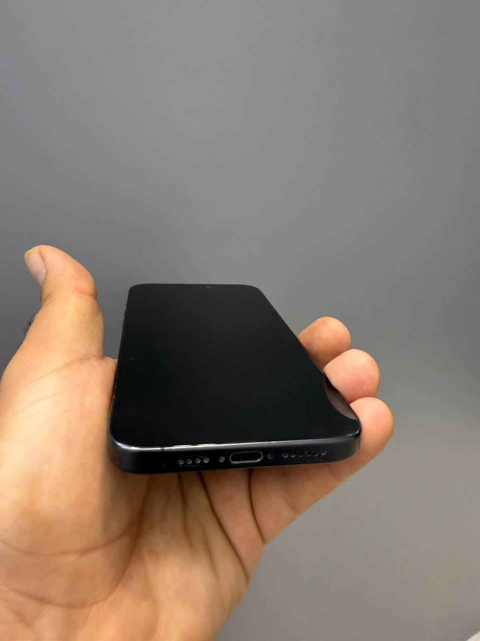 🔥 iPhone 15 Pro Max 🔥
📱 256GB
📶 شريحة واحدة
🔋 صحة البطارية: 86%

✨ نظيف — 90/100
🔧 بدون تبديل وبدون فتح الجهاز
🛡️ ضمان 10 أيام

💵 السعر: 695$
💰 السعر بالدينار: 1,094,000 د.ع تقريباً 🔥

📍 السليمانية — شارع مولوي
📍 سربردكة — سوق بهشت
🏪 معرض بيشانگاي باوان
🚚 التوصيل متوفر

📞 *********** — WhatsApp

نص مكتوب في الصور:
- BAWAN MOBILE *********** بیشانگای باوان WhatsApp group