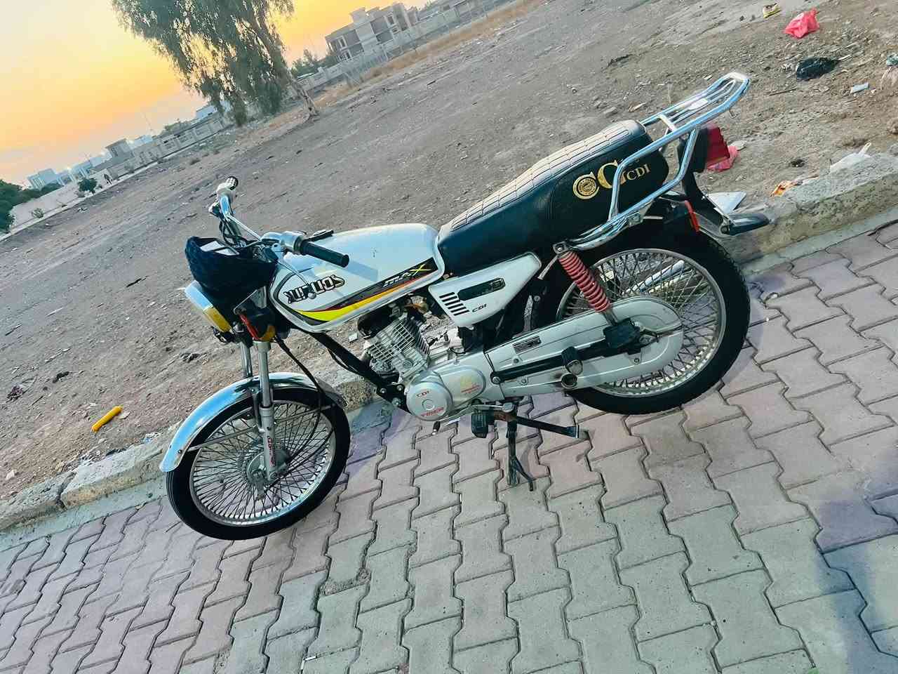 دراجة  للبيع مديل 2018 اي نقص مابي.    لل ستفسار هاذا رقمي.  ***********
