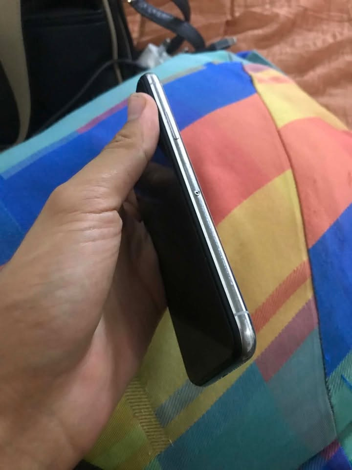 ايفون اكس عادي
ذاكره 64
مبدل بطاريه
الباقي كله شغال 
للتواصل خاص او عل واتساب
***********
