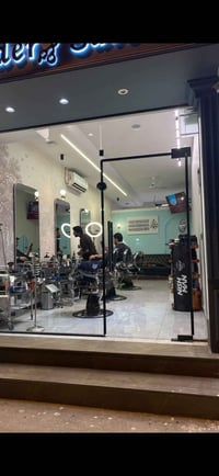 صالون • حلاق متكامل • حي تونس