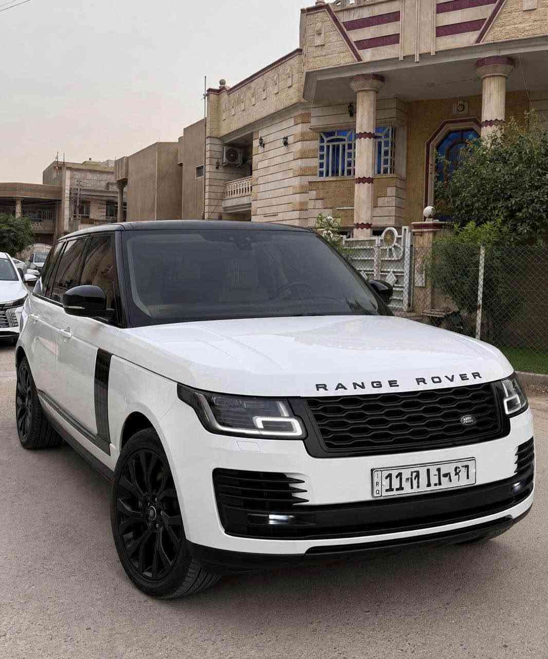 رنج روفر فوك • V6 سوبرجارجر • ٢٠١٨
