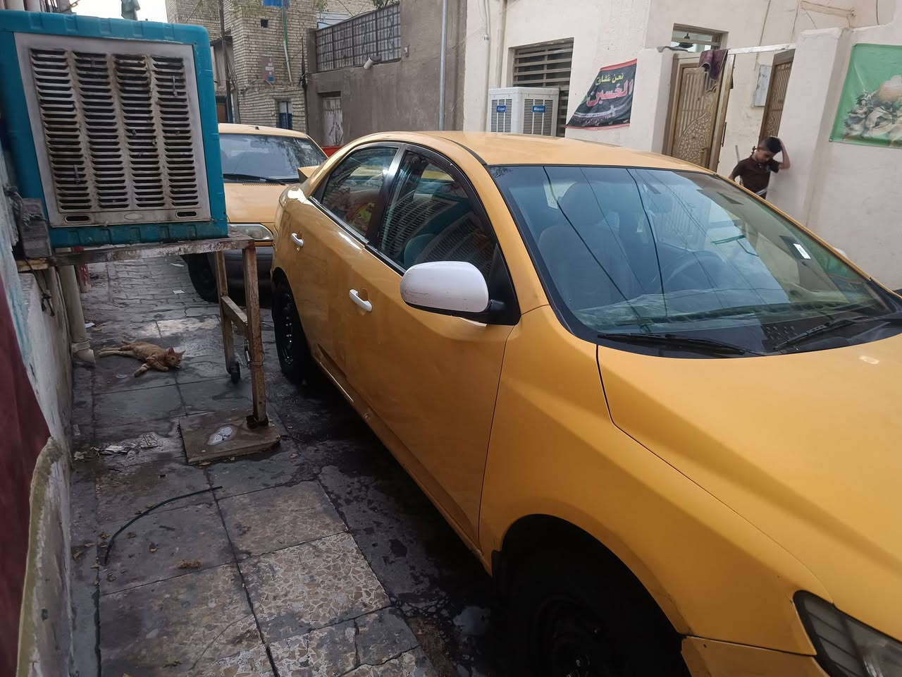 كية سيراتو 12 خليجي مكفولة الكير والمحرك جديد الحدادية جديدة ما بيهة اي نقص مكاني بغداد مدينة الصدر ورقم السيارة بغداد بسمي رقمي ***********
