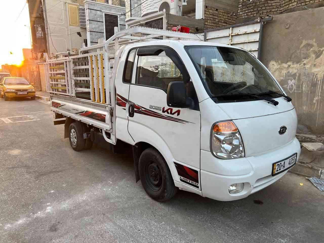 رقم ديالى ٢٠٠٨
ب اسمي
خطة جديدة
  دوشمة جديدة 
تبريد ثلج 
محرك شرط الفحص فول كير اكسل كذلك 
مكان بغداد 

 ***********
