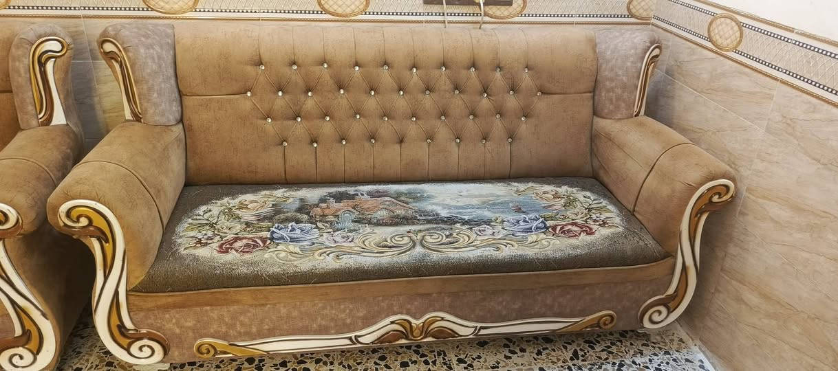 ‏للبيع تخم نظيف جدا
‏مستخدم ٣ اشهر فقط 
‏حطاطه ثقيل جدا 
‏السعر ٥٥٠ بي مجال 
‏للتواصل *********** واتساب 
‏             ‪***********‬ اتصال
