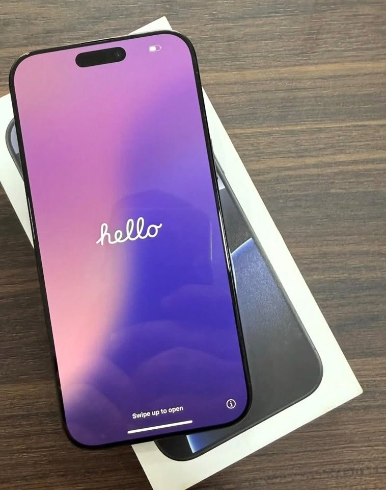 ايفون 16 BrMax نظيف 100% بطارية 92 مشحون 500 مرة ، مع كامل ملحقات وكلشي ممبدل بي زلغ واحد مابي .. الموقع حلة 
***********
