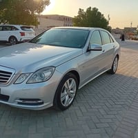 مرسيدس e350 w212 موديل 2012       ماشية 200 الف   سنوية لل2027 رقم دهو...