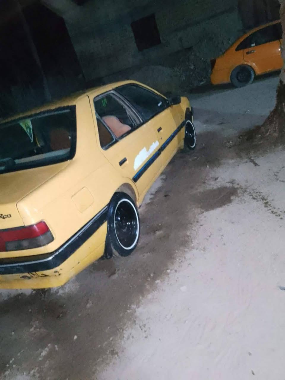السلام عليكم بيجو راوه موديل 9للبيع سنويه صاقط من 22 ملكه ماندله ابيع هل موجود كير ومحرك وكسن مكفولات المكان بابل قرب صيطرت الآثار الاستفسار ***********اخوان المو شراي لا تعلق وعبر المنشور السعر 15وبيه مجال الطيبين
