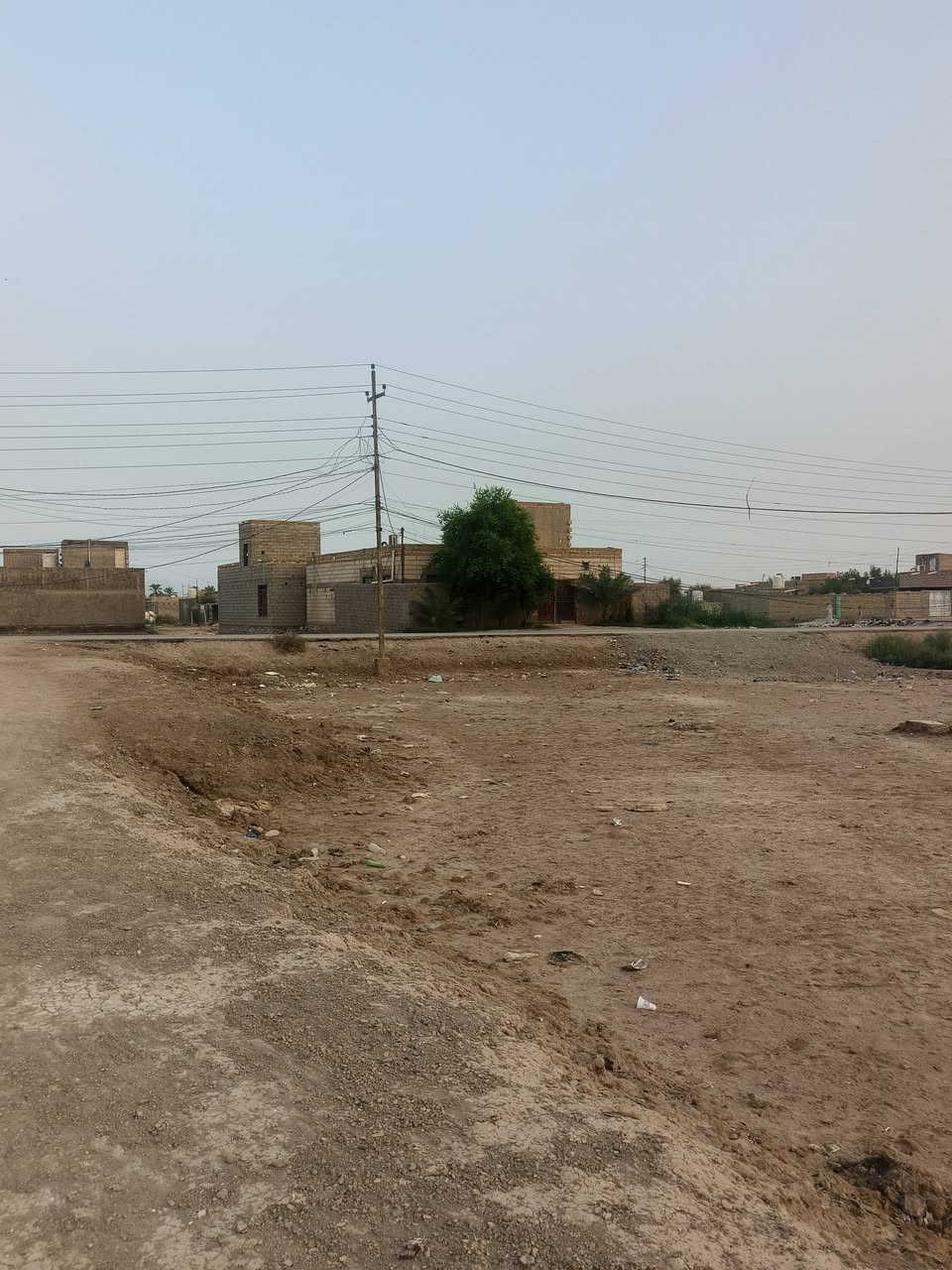 االسلام عليكم قطعه للبيع نزله قبل مجمع صطح الامين
القطعه 200متر للاستفسار ***********
