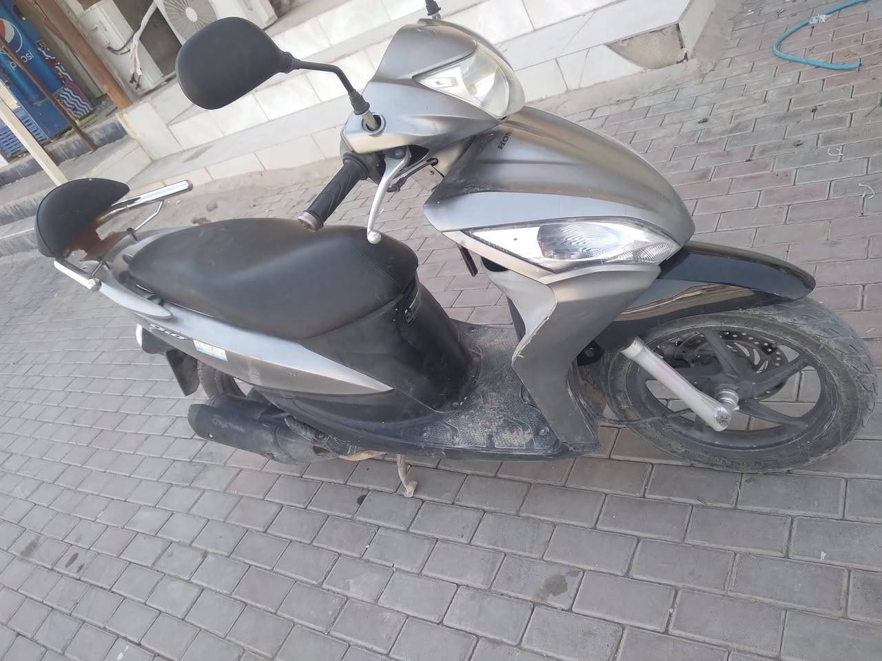 سلام عليكم للبيع ديو بعده بلادي مال رمبه مستخدم ٣شهر السعر٧$ورقات
للستفسار التصالح عل رقم***********
