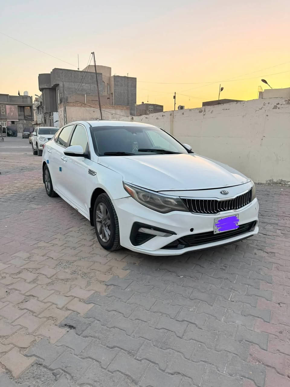 السلام عليكم
كيا اوبتيما 2020امريكي بيه جاملغ وبنيد والباقي مكفوله مكينه كير حداديه تخم تاير  تبريد كله جاهز ما ناقصه شي باقي شهر ونص صير حره  موصفات تحكم استيرن اشاير بل مري 3انظام قياده شاشه بلاد كامره خلفيه رادار جانبي مكينه 2400 الموصفات المعروفه سعر 113وبيه مجال لاستفسار ***********مكان السماوه المركز
