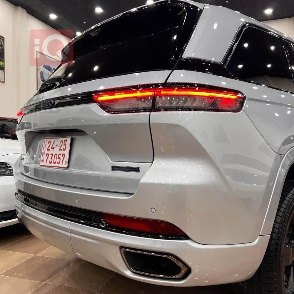 سلام عليكم جيب لمتد (هايبرد+شحن) بيع فقط 🪬
JEEP
GRAND CHEROKEE
LIMITED 
2023
4Xe

المواصفات معروفة لمتد 👑///
• محرك V4 سعة 2.0 لتر
•هايبرد كهرباء  بنزين
• عداد 52 ألف ميل قابل للزيادة
• دفع رباعي 4×4
• بانوراما
• 5 ركاب 
• لون سلفر
من أبرز المواصفات:
• قيادة ذاتية مع الرادار
•مانع تصادم أمامي وخلفي 
• رؤية ليلية 
• تحذير النقطةالعمياء والخروج عن المسار 
• شاشة رئيسية 10.1 إنج مع شاشة للراكب 
 شاشة عدادات 12 إنج 
• نظام صوت McIntosh بـ19 سماعة 
• كاميرات محيطية مع بخاخات تنظيف • بصمة الأبواب • •تشغيل عن بعد 
• فتح كهربائي للصندوق مع حركة القدم
• مقاعد جلد طبيعي مع تبريد وتدفئة ومساج 
• تدفئة للمقاعد الخلفية 
• إنارة داخلية متعددة الألوان 
• شاحن لاسلكي 
• ويلات 21 إنج.

ضرر /// سيارة كلين بدون صبغ بدون ضرر 
كما موضح بالصور ✅

السعر /// 340 ورقة 💵

مكان سيارة - كركوك🌇

📞 ***********
