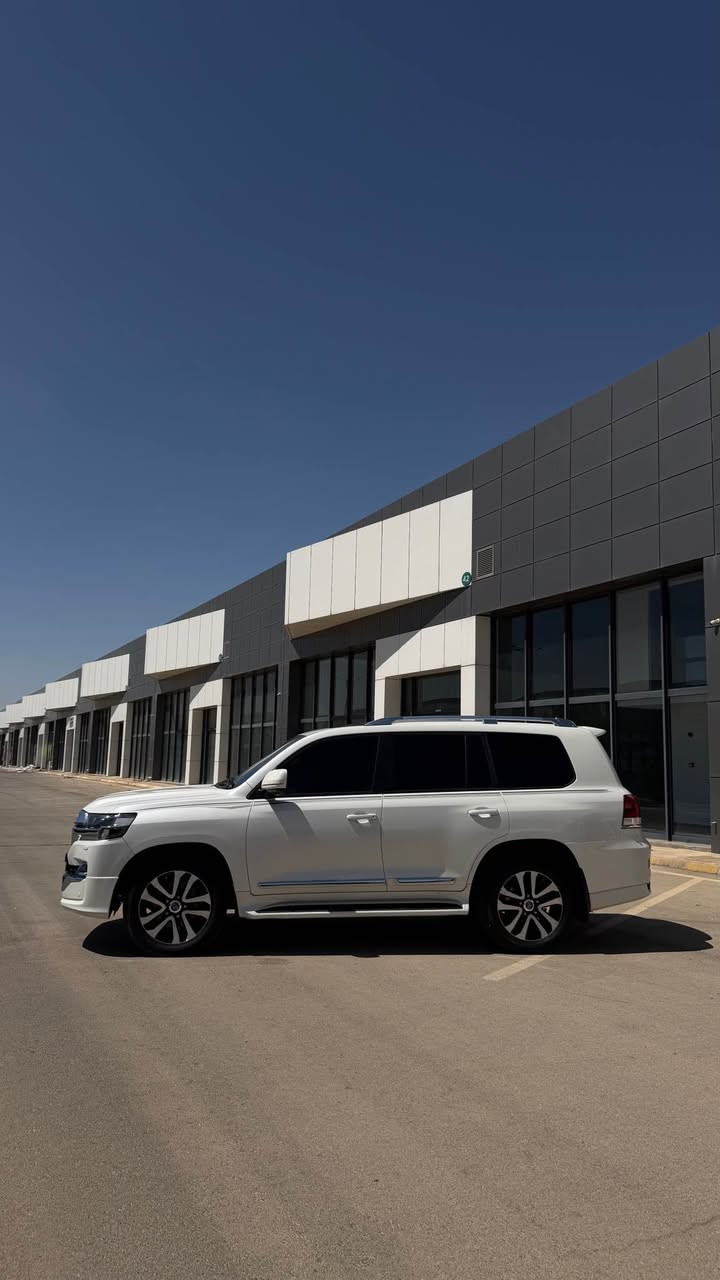 ***********
Toyota Land Cruiser 2018
V8 4.6L
بێ ڕەقەم کۆدی ئاسایشی بۆ کراوە
مواسەفاتی GXR فوول فوول. - پارچەو پەڵەیەکی تەنها پەمپە - ١٩٦ هەزار ڕۆیشتووە گێڕ و مەکینە بەشەرت نەکراوەتەوە - سەیارەکە زۆر زۆر تازەو جوانە بۆ نرخ پەیوەندی بکەن السليمانية, العراق
