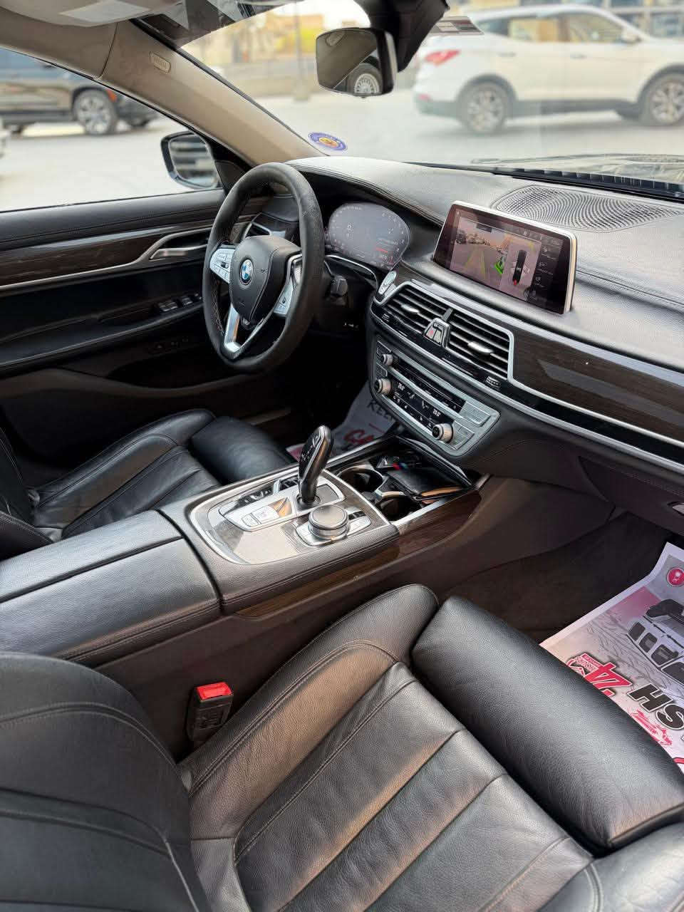 BMW 740i 2020 المرغوب 
محرك 3000 توين تربو ارغب شي 
السياره امريكي بيها فقط طخه مقدار شبر 
كير مكينه كله مكفول سياره جديده مثل زيرو 
فوووول مواصفات بانوراما قطعتين كراسي مساج ومومري ستيرن كهرباء وجكات السياره 
(( أبواب شفط )) صندوك تحكم با رجل 
كامره 360 خمس كامرات 
ماشيه 62 الف سياره بوضع الوكاله 
رقمها بغداد باسمي 
عنواني بوابه العراق المنصور 
***********
سعرها 335 ورقه با عافيه سعر كلش مناسب
