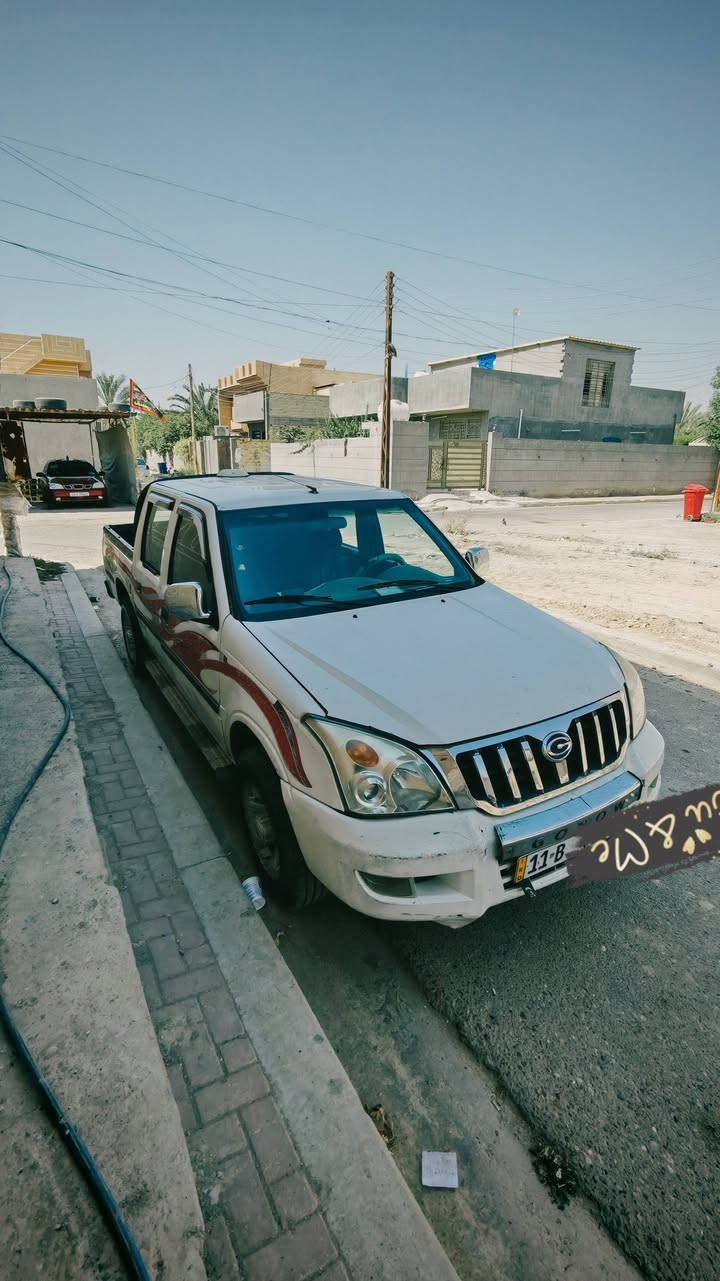 سلام عليكم بيكم كنوه موديل 2009 رقم بغداد نكليزي محرك جديد وكير وصدر وتبريد عنوان بغداد  تواصل ***********
