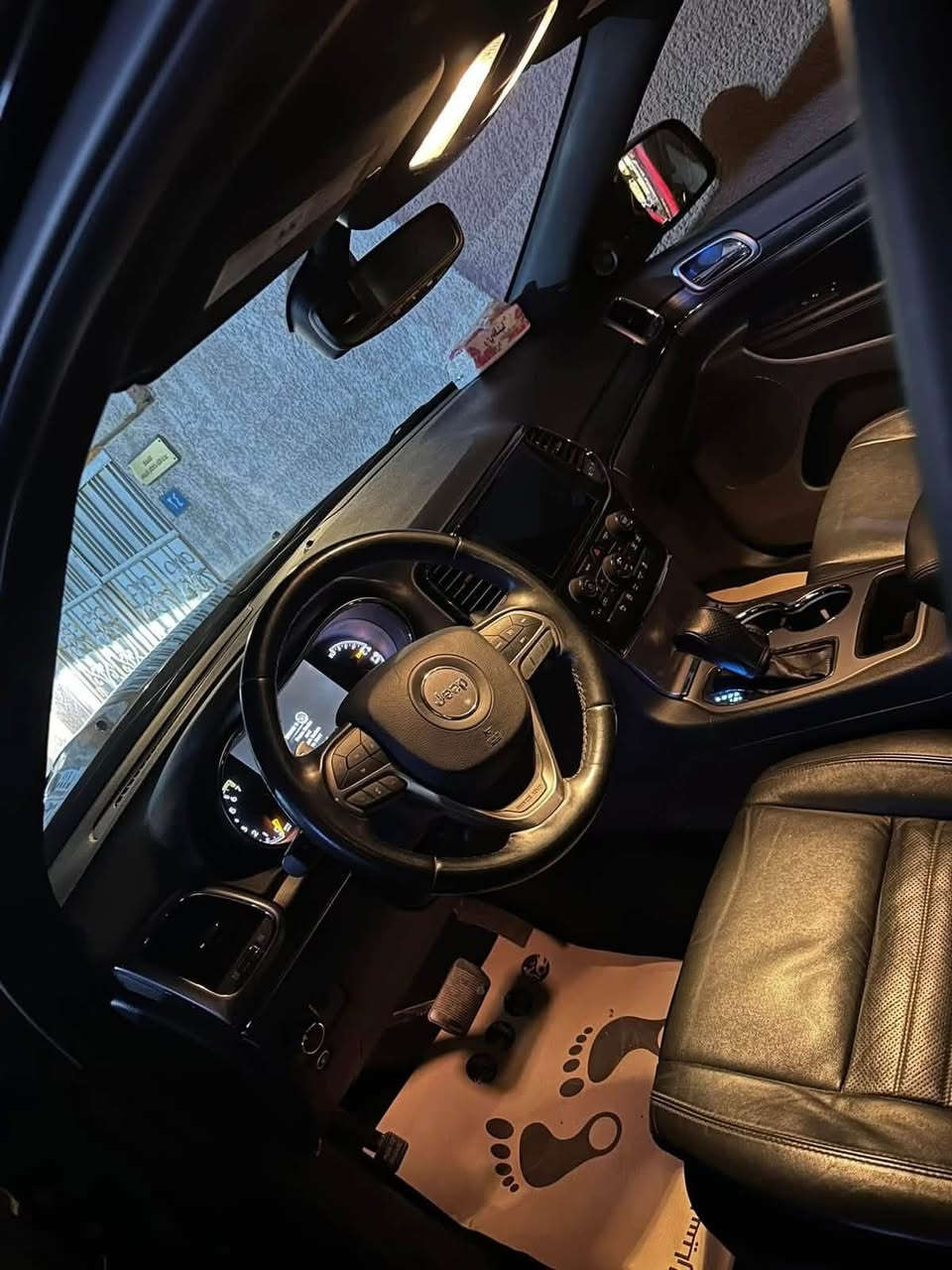 جيب 2021
كراند شيروكي لمتد X فول موصفات نضام السياره تو ويل  مكينه 3600 السياره حادثه مال امريكا قماره وجاملغين خلفيه مصبوغات السياره مو لاريدو عاديه ارجو ان تفرق بين  اللمتد X وللاريدو 
 السياره جاهزه من كلشي مكفوله من الكص واي عيب شرعي 
مكان السياره المنصور اسف على الاطال
سعر235  وبي مجال 
رقم الهاتف 
***********

