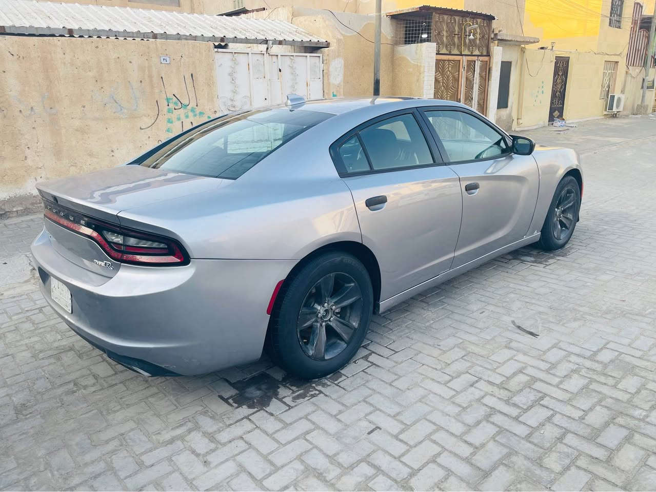 18 اصل 16 معامله كامله باقي بس الدفع
مكينه 3600 مواصفات sxt
ظربه جاملق وبنيد بدون دواخل
مكفوله من العيب الشرعي
صبغ 4 قطع تجميله فقط
رقم بغداد راعيه موجود باسمي وكاله عامه مصفره غرامات
مكاني بصره 
***********
سعره 130 البصرة, العراق
