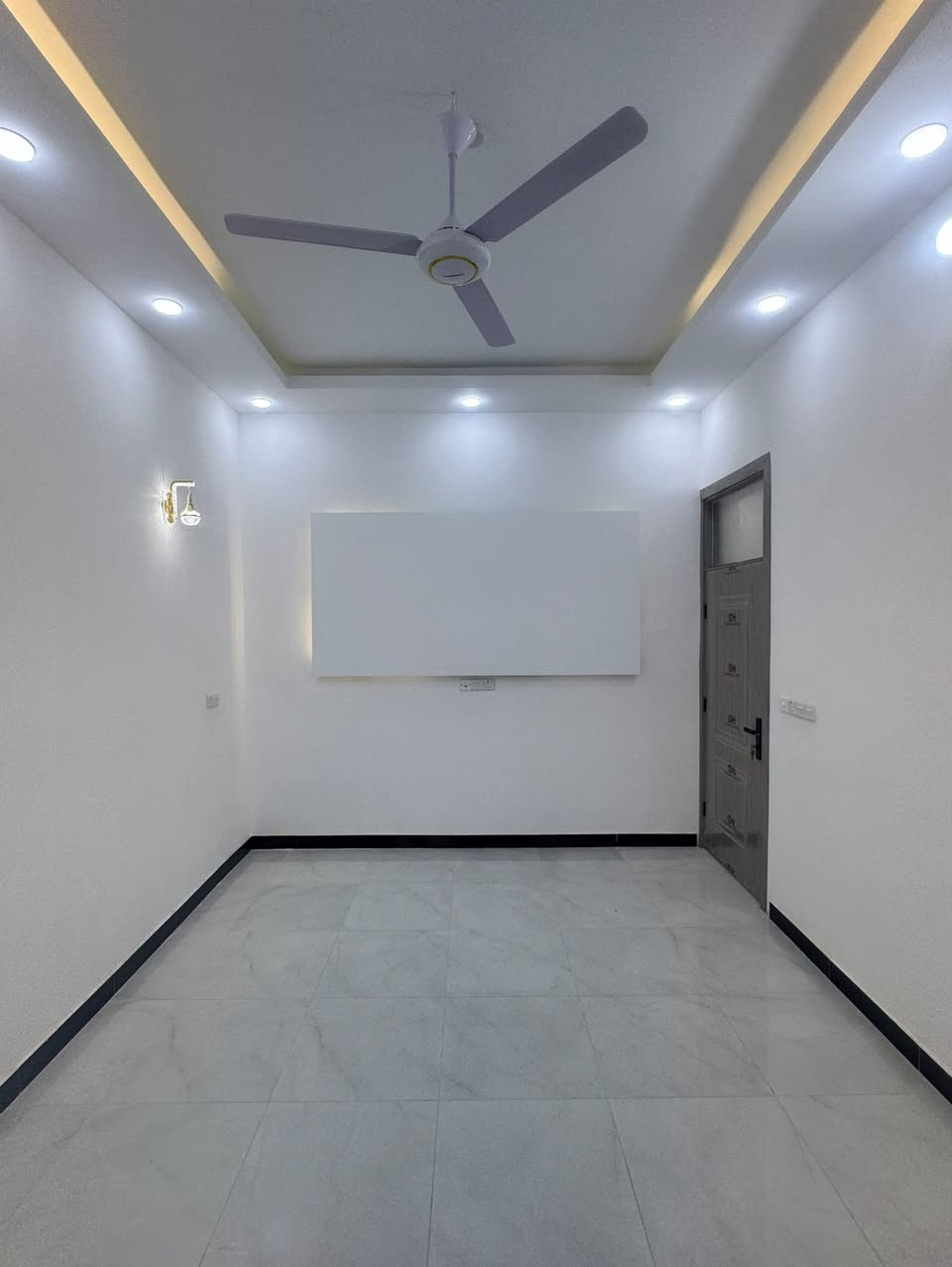 السلام عليكم ☎️***********☎️

🔴متاح بيت 🏠 للبيع المساحه 100م طابق واحد ⚫️

🔵بناء حديث شغل درجه اولى 🟢

🟣 محتويات البيت🟤

🟡الطابق الأول استقبال مطبخ غرفه نوم صحيات منور⚪️

🟤الطابق الثاني بيتونه جبيره سطحين ⚫️⚫️

🌘📞***********📞

          🟥➰موقع دور الزراعة الثالثه ➿🟥

    

🔺لاستفسار الرقم 🔺***********📞
