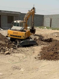 حفاره البهير حجم 900 موديل 2001كفاله عامه من كول نواحي  جهازه العمل ان...
