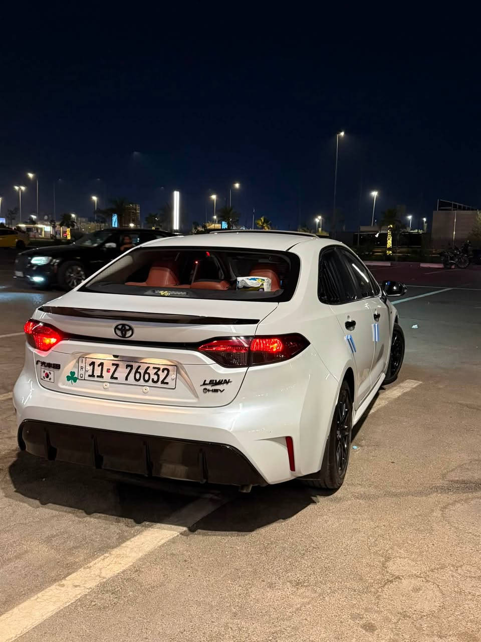 موديل 2025 | شكل لامريكي  هايبرد
هايبرد 1.8L | 4 سلندر | 138 حصان

قير E-CVT | دفع أمامي

جنوط 18 رياضي 🖤

شاشة + CarPlay / Android Auto

أنظمة أمان Toyota Safety Sense 3.0

صرفية ممتازة ⛽️

سيارة نظيفة ومرتبة، شكل رياضي وفخامة واقتصادية بنفس الوقت 🔥

📍 السعر: …168

📞 للاستفسار: 771 462 5427

السيارة نضيفة جدا استعمال قليل ماشيه 25 ومابيهة قطرة صبغ
