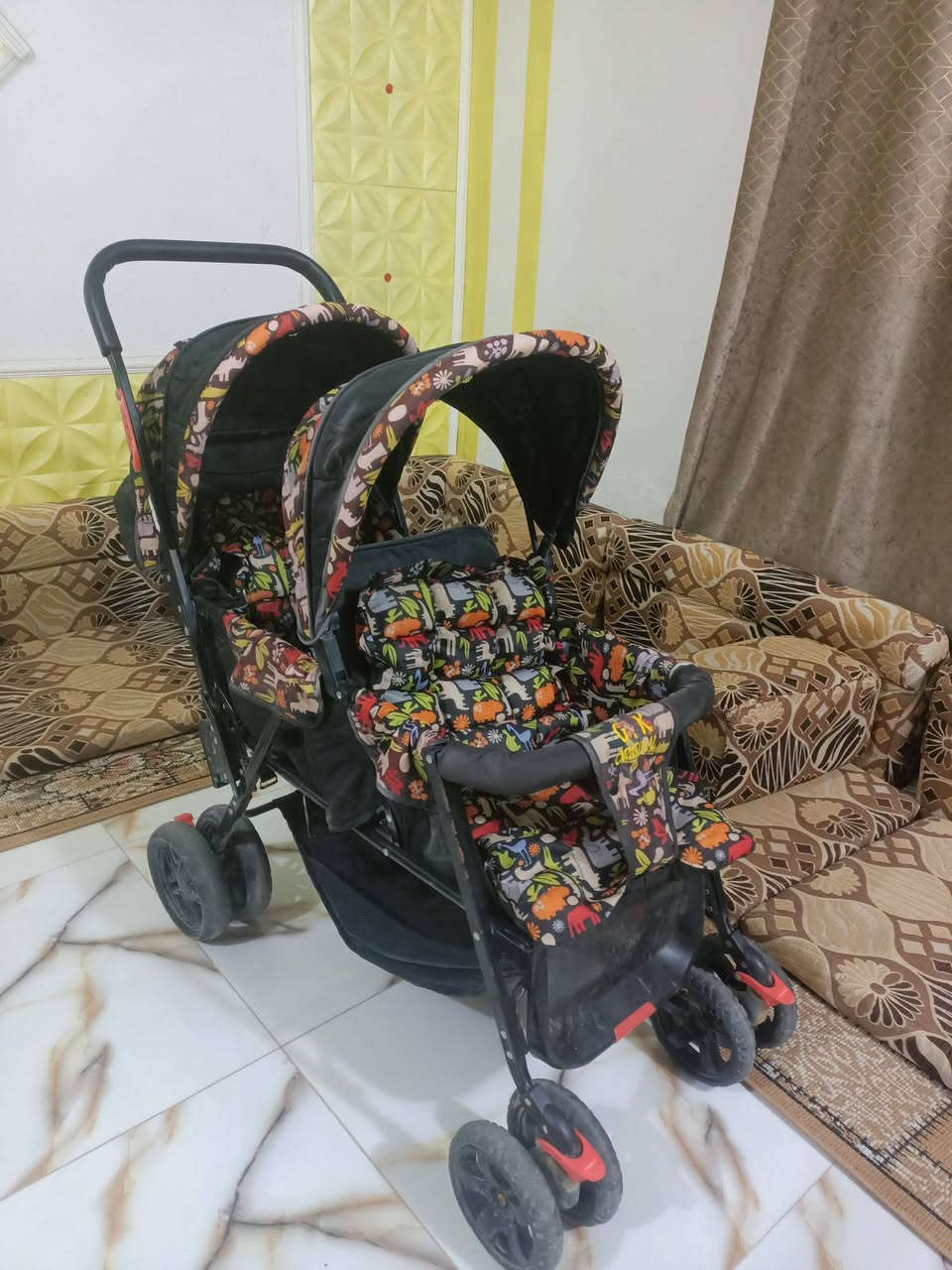 عربانه طفل نفرين
جدآ جدآ نظيفه سعرها ٧٥ ألف 
للاستفسار ***********
الناصريه حي الشهداء
