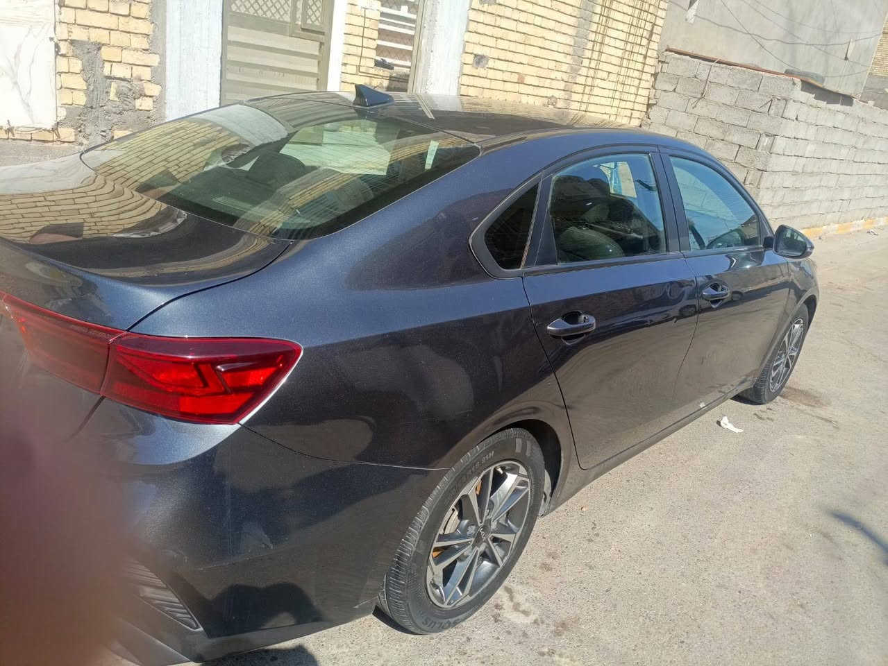 السلام عليكم
فورتي 2023 واردي امريكي رقم بغداد حره 
تلاثه قطع صبغ بدون ايبراك كير مكينه مكفول ماشيه 39 الف مكانها بغداد
واتساب ***********

