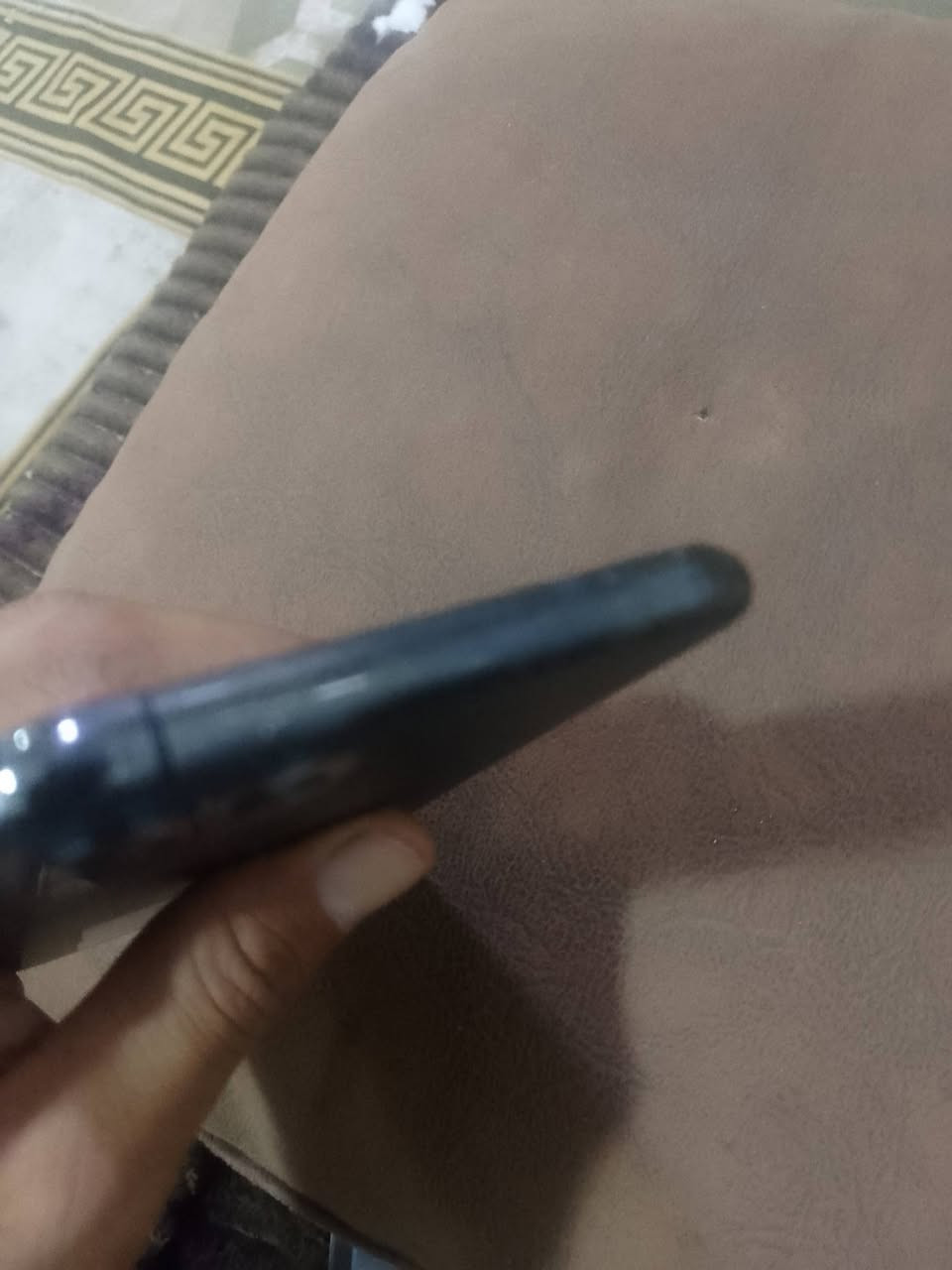 ايفون 11برو ماكس
بطاريه 75بلادي 
شاشه مستبدله نوعيه درجه اولى 
نظيف تك خط شحن راقي 
فيس ايدي شغال 
ذاكر ه64
شاشه بيه ضمان سبوعين اليوم شديته
مراوس وبيع يرهم 
الاستفسار اتصل ***********

