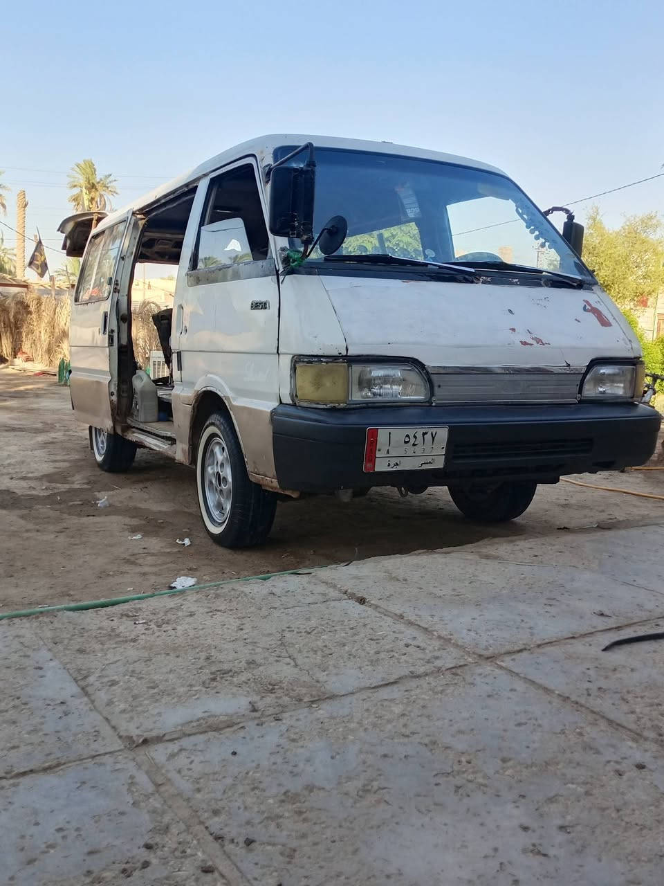 سلام عليكم كيا البيع 
سنويته ال 2029 
جاهزه بس مكينه خيط بخار 
المكان الدوانيه 
‏‪***********‬‏
