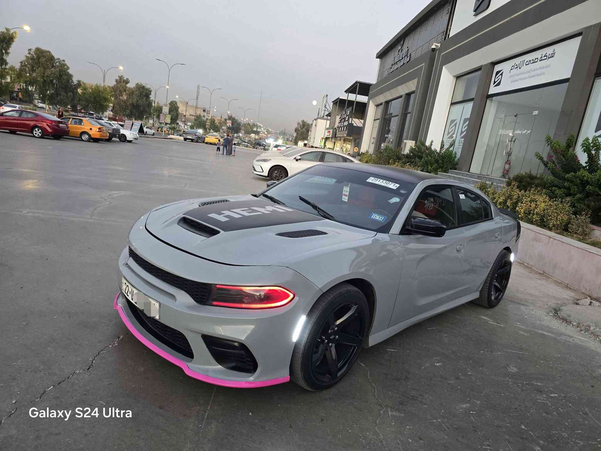 للبيع
سعر 158$
جارجر sxt محدث Gt موديل 2022 
ماشية 18  ألف فقط 
اللون سمنتي 
محرك v6 .3600 
محرك وكير واكسل بشرط 
رقم اربيل  دولي رقم وهزة وسنويه جديد باسمي شرط التحويل 
🚫حادثها 5 قطع  موضح بلسونار 
مواصفات 
بصمه تشغيل عن بعد 
شاشة كبيرة كامرا حساسات خلفية 
نظام سبورت قطعتين تبريد 
سفتات ستيرن 
كشنات جلد احمر حضن كهرب هيتر بلكشن 
ويل كب طخم تاير جديد 
سيارة جاهزه 
موصل الايسر 
***********
***********

