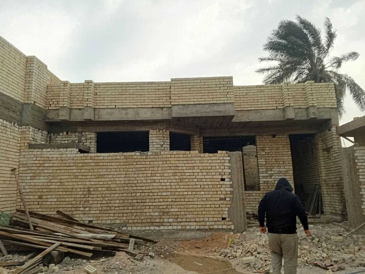 السلام عليكم خلفه بناء 
نظافه التزام باالعمل 
اشتغل على الدبل او قطعي 
العنوان بغداد االرصافه 
اتصل ودلل***********
متواجد على واتساب
