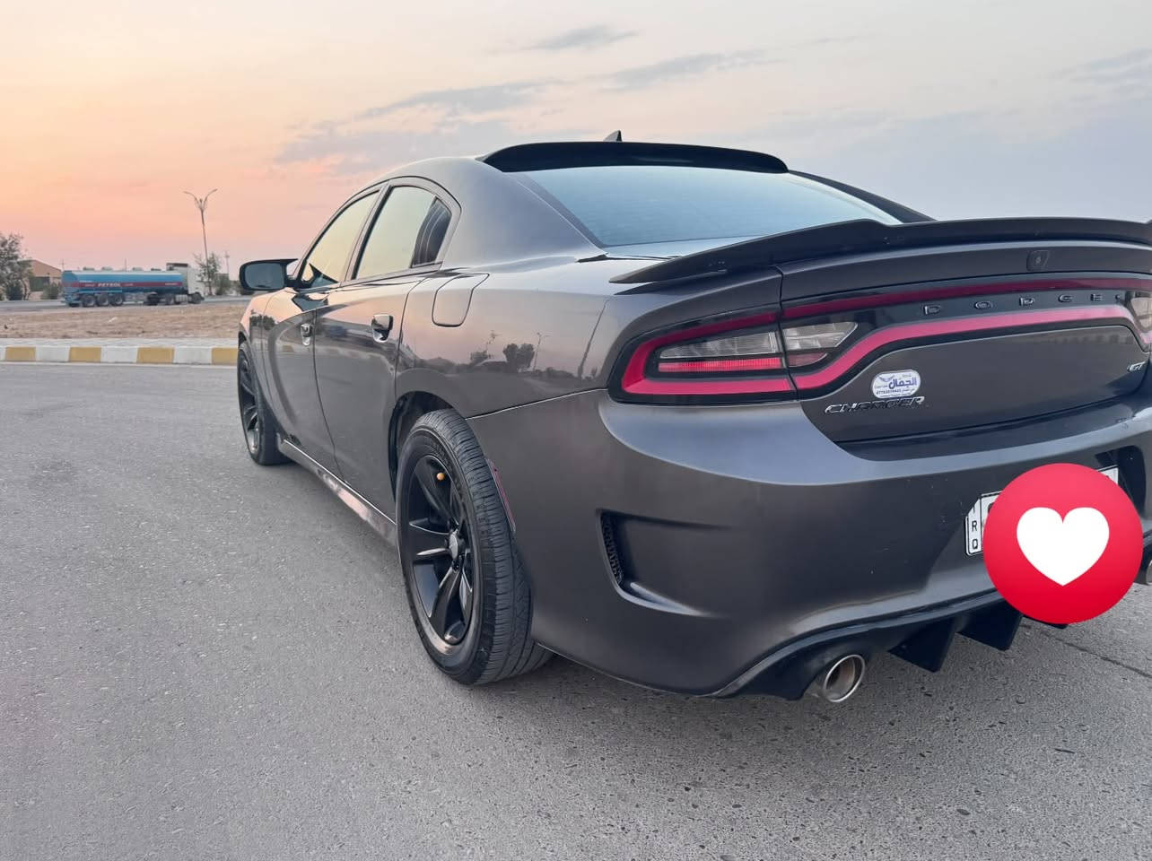 للبيع دوج جارجر GT بلس
موديل 2020
قماره سوده 
ماشيه 91 ميل
غرفه سوده
مقاعد شامو وجلد كهربائي
رادار جانبي
شاشه كبيره مع نضام كار بلي
سستم صوت الباين
حساس خلفي
دكمه سبورت
سوبر تراك باك
كشنات حضن وخزن وتدفئه وتبريد
ملاحظة/ حادث السياره 
جاملغ خلفي والبنيد والجاملغ اليمين
الباب الخلفي كلير  
مكاني تكريت
***********
سونار موجود 
السعر 185$ وبي مجال 
مراوس مع اكورد هايبرد او كامري هايبرد هم يرهم
