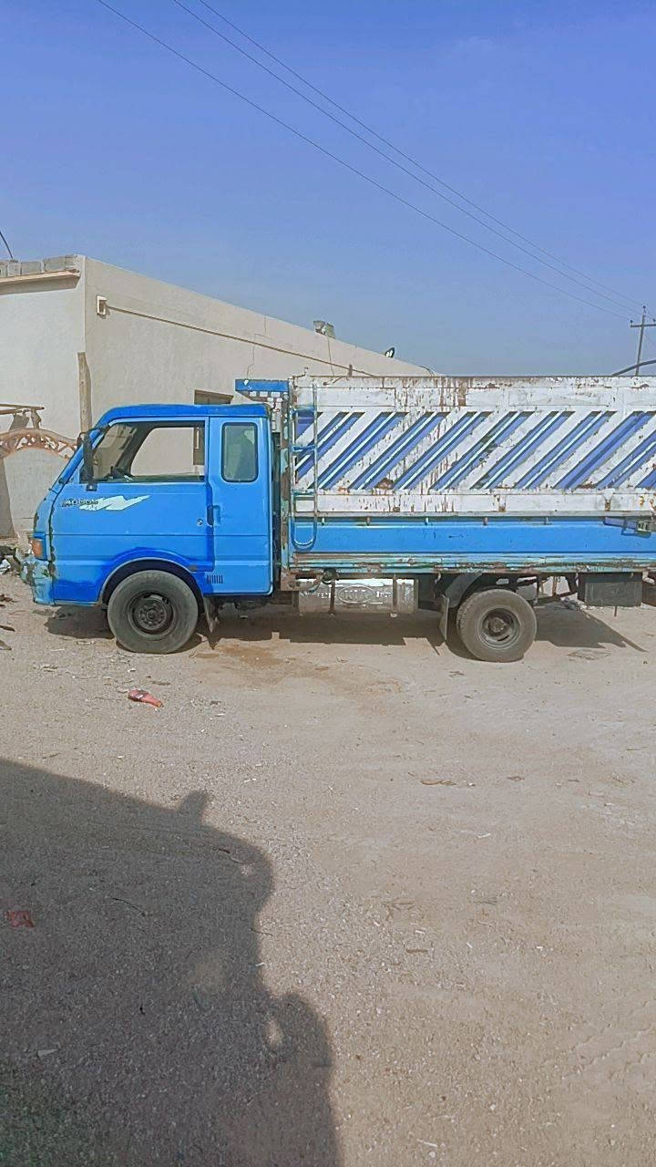 السلام عليكم كيا للبيع موديل 96 باسمي الثانويه 31 جير جديد محرك جديد شاص الجديد سكسي جديداخياس ما بيها سعر 45 مجال***********
