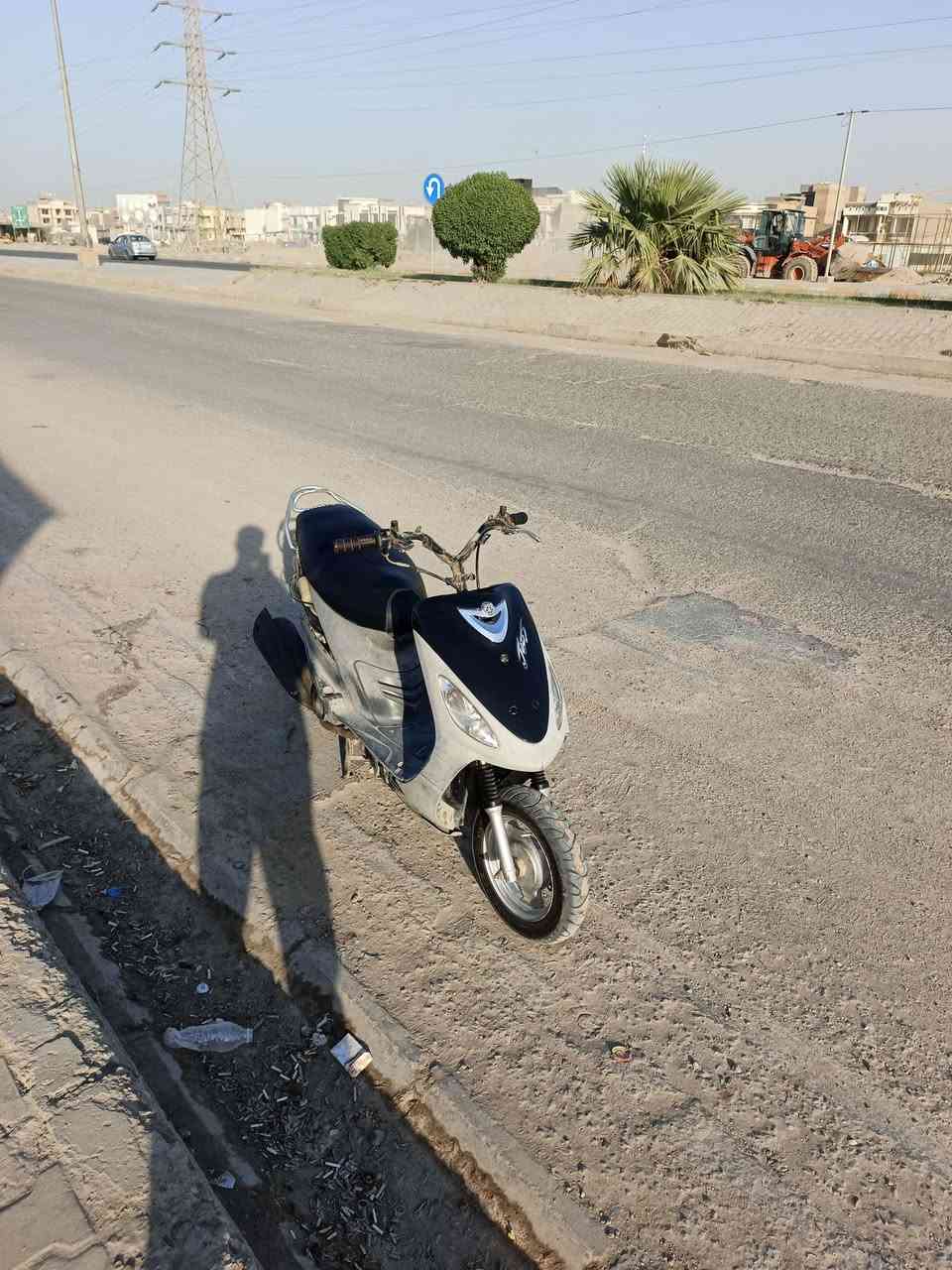 سلام عليكم.... دراجه ماكس منغولي حربي غراضه كله موجوده الدراجه بيه صالنصه إف إم الدراجه بيه دخانه قويه الدراجه شغاله السعر خاص المكان ديوانيه حي الميكانيك.... ***********للاستفسار
